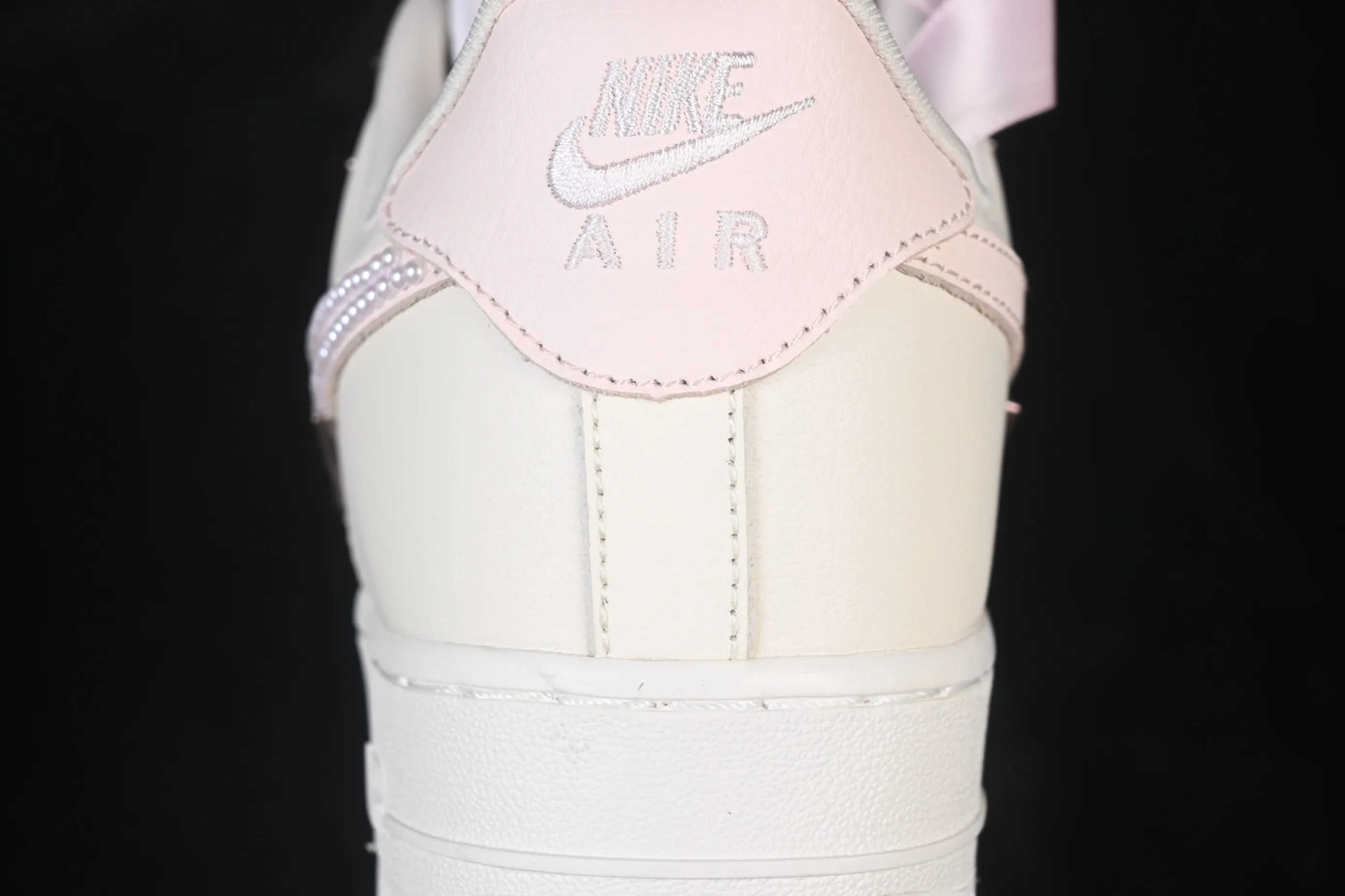All categories Nk Air Force 1 Air Force series Nk Air Force 1 Low Air Force low-top Nike Air Force 1'07 Low Hand-painted graffiti Pearl milk apricot Air Force 1 low-top casual sneakers FV8110-183